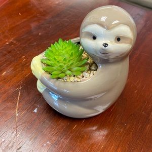 Sloth faux plant